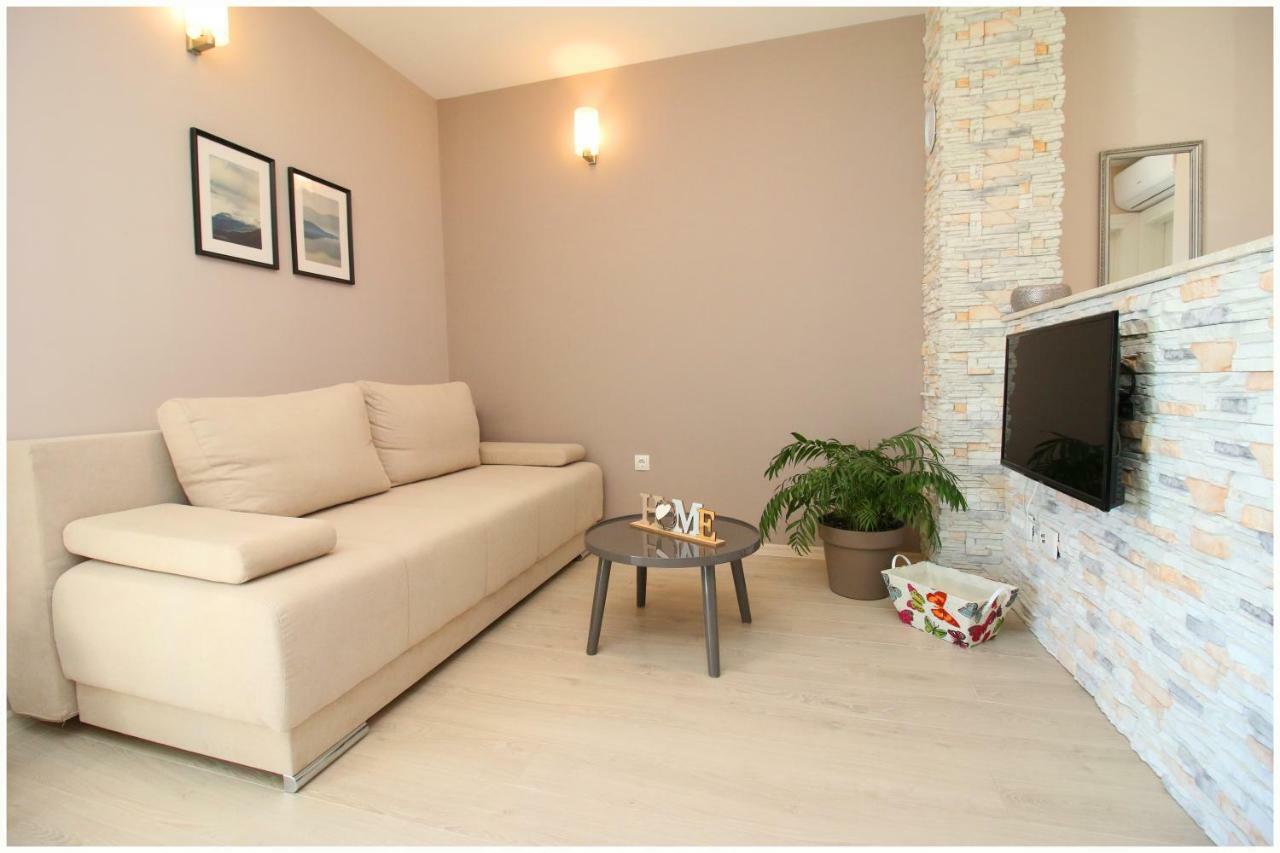 Apartments Silver Beauty Рогозница Екстериор снимка